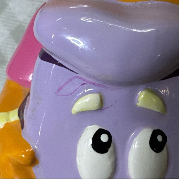 Vintage 2003 Dora the Explorer Ceramic Piggy Bank With Backpack By Enesco Group - Picture 5 of 9